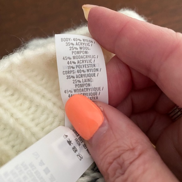 Aerie Hat - Picture 3 of 3